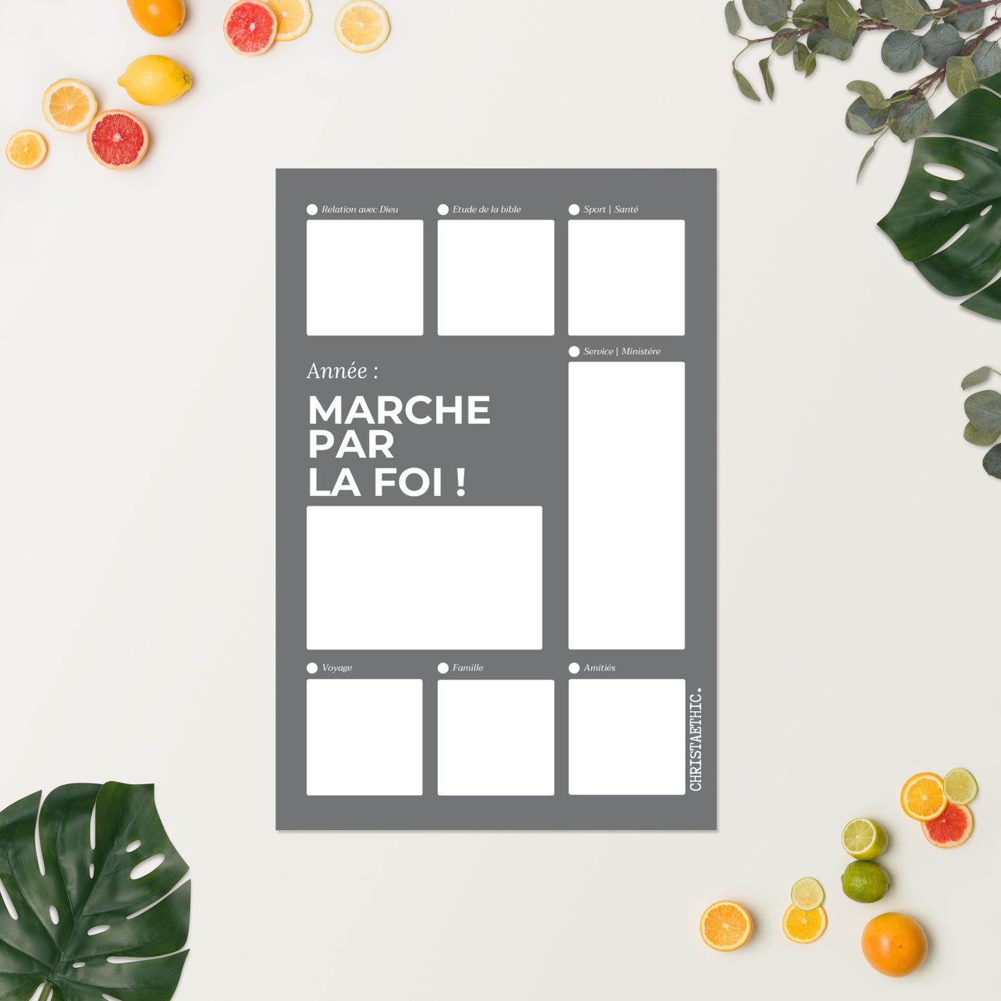 Poster en papier mat de qualité musée intitulé "MARCHE PAR LA FOI !". Le poster présente un tableau de prière avec plusieurs sections pour la méditation biblique et la spiritualité .